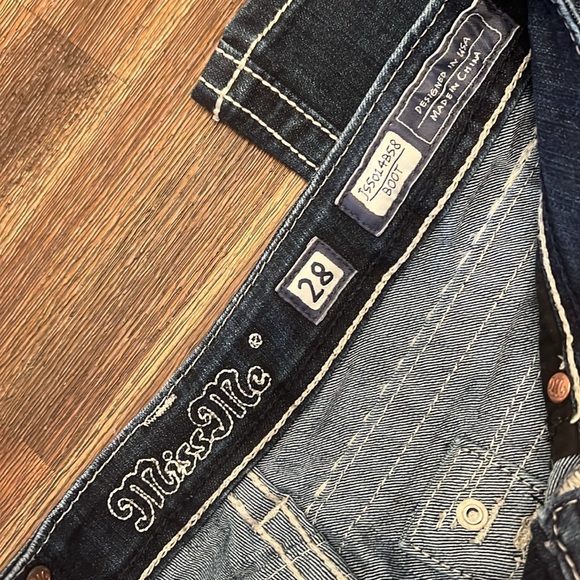 Miss Me Bootcut Jeans, size 28 - classic Miss Me style - Picture 3 of 4